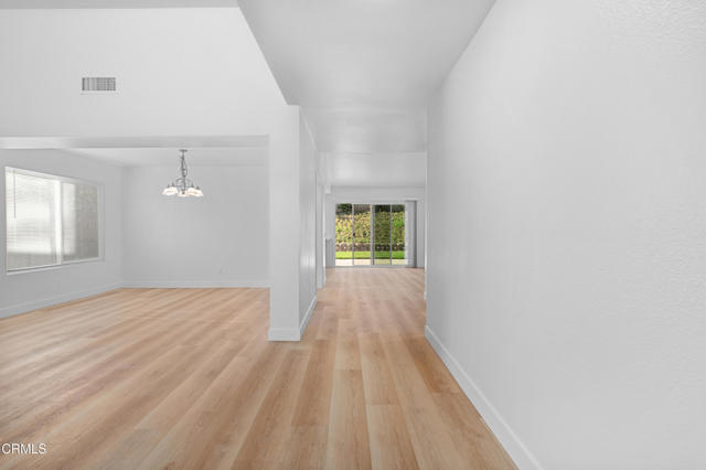 Detail Gallery Image 6 of 49 For 2437 Kimberly Ave, Camarillo,  CA 93010 - 3 Beds | 2 Baths
