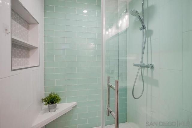 10518 Gabacho Dr, San Diego CA: https://media.crmls.org/mediaz/760d7728-e47a-4299-936a-5fe47f284aa8.jpg