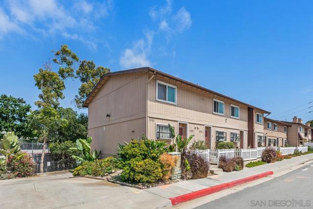 3985 Wabaska, San Diego CA: https://media.crmls.org/mediaz/760dee30-2968-410a-bcad-d07ac4678d6d.jpg