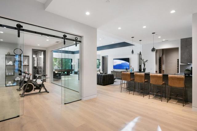 89 Tallwood Court, Atherton CA: https://media.crmls.org/mediaz/760e31cb-4f7d-44d2-92ac-1a03e08df924.jpg