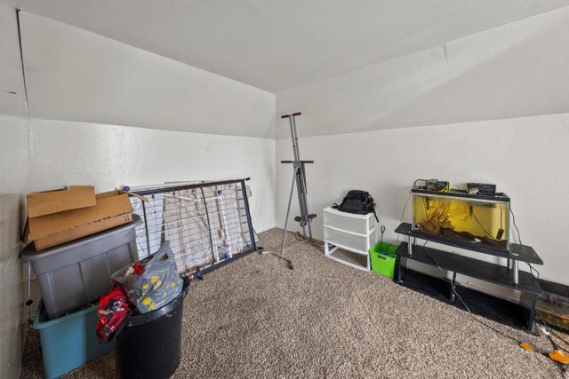 584585 Monterey Road, Morgan Hill CA: https://media.crmls.org/mediaz/760f390a-252d-47e1-aae7-a2414730db45.jpg