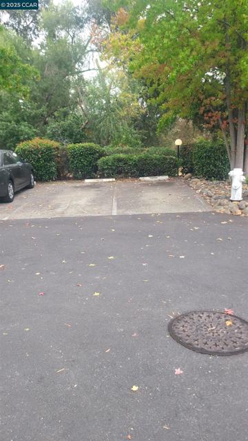 7977 Arcade Lake Ln, Citrus Heights CA: https://media.crmls.org/mediaz/7610a94c-9dec-475e-827a-af39ebd79918.jpg