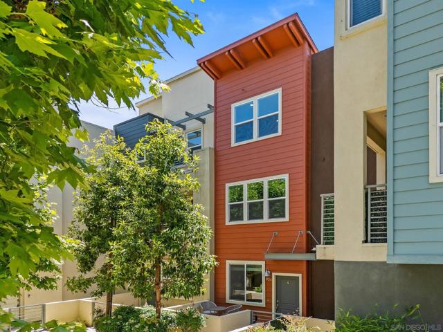 316 Antoni Glen, Escondido CA: https://media.crmls.org/mediaz/7610dd59-14cc-4e52-8be3-c2245cd6033e.jpg