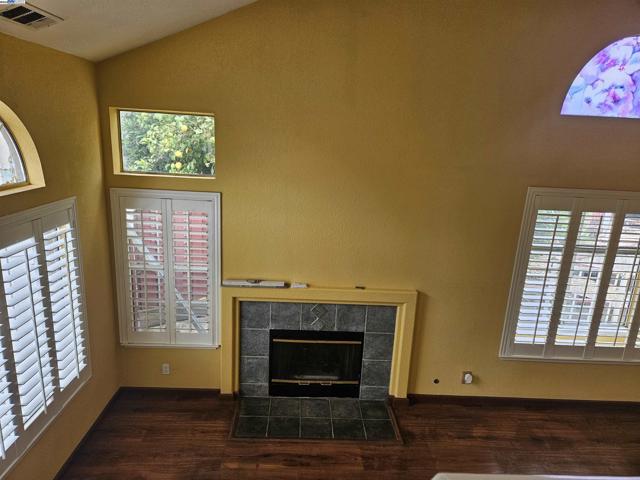 24909 Avocado Ct, Hayward CA: https://media.crmls.org/mediaz/7610e8dd-8a8b-4491-81ac-51cc37791561.jpg