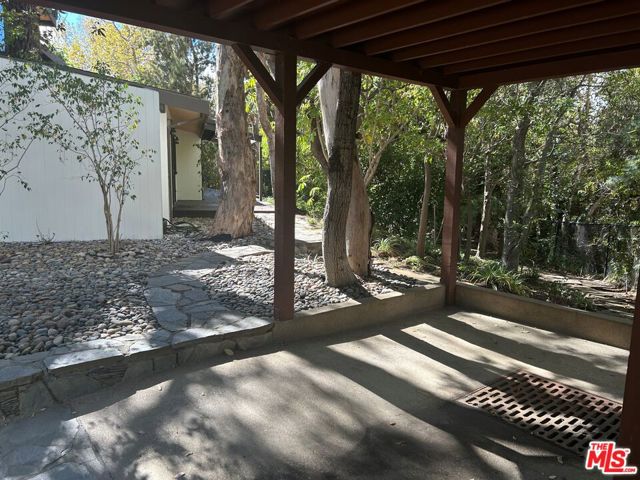 6377 Via Escondido Drive photo 8