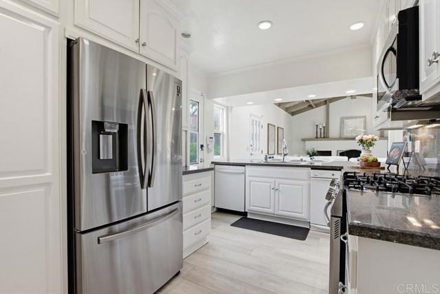 Detail Gallery Image 11 of 31 For 825 Santa Hidalga, Solana Beach,  CA 92075 - 3 Beds | 2 Baths