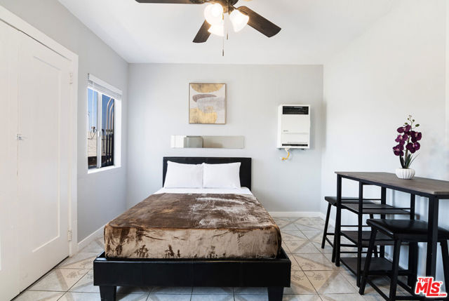 930 Fraser Avenue, Los Angeles CA: https://media.crmls.org/mediaz/76136f92-955a-4166-bb0e-abe0735df8f6.jpg