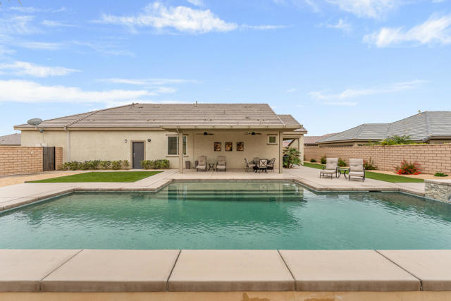 Image 34 of 48 For 42897 Cusino Court