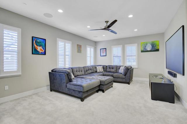 1246 S Wilshire Avenue, Mountain House CA: https://media.crmls.org/mediaz/761525cc-05ec-438b-9b4f-d3f36a0a5dbc.jpg