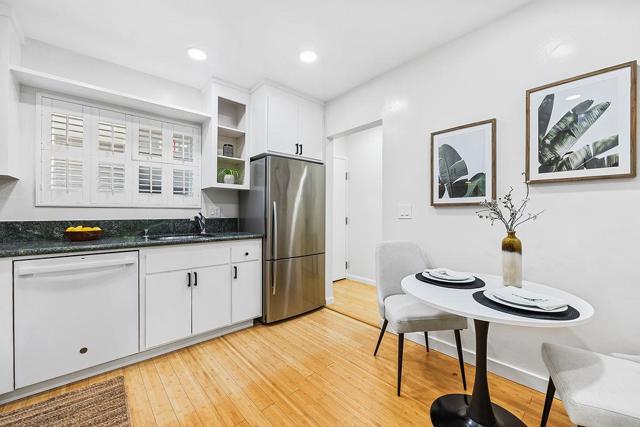 4096 17th Street, San Francisco CA: https://media.crmls.org/mediaz/7615e306-c2e7-4f35-b6b5-84013b6645df.jpg