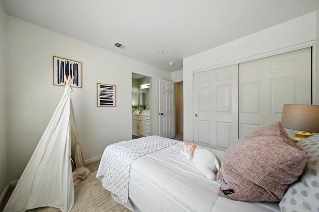 1910 Beaufort Terrace, San Jose CA: https://media.crmls.org/mediaz/76177e20-3d5a-47bf-8ef4-4aa9e67c7d64.jpg