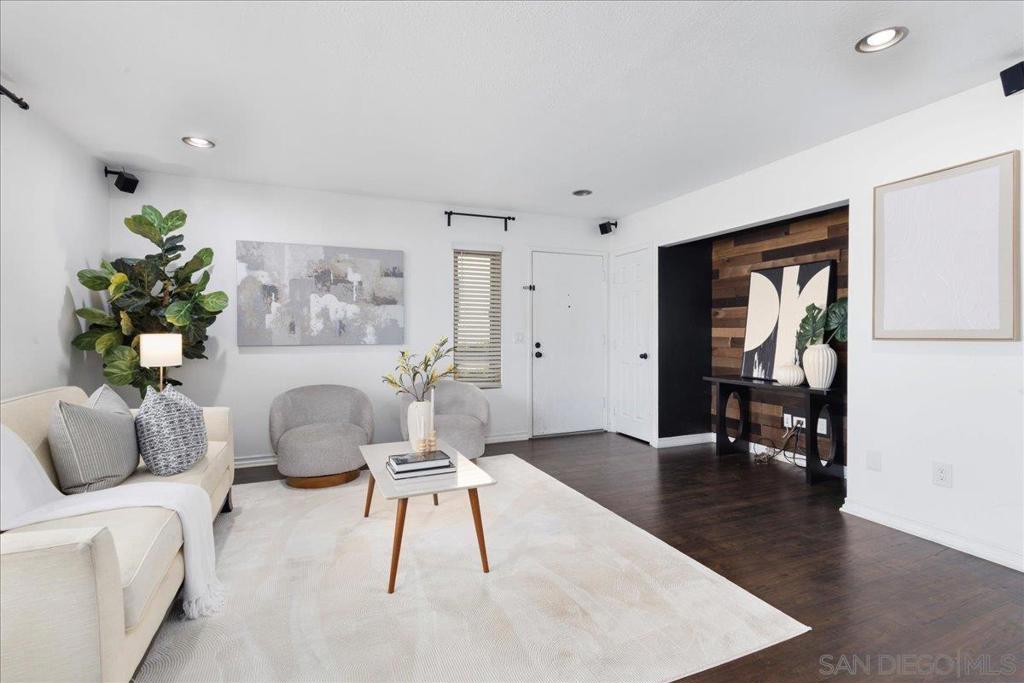 MLS #250043444SD image #1