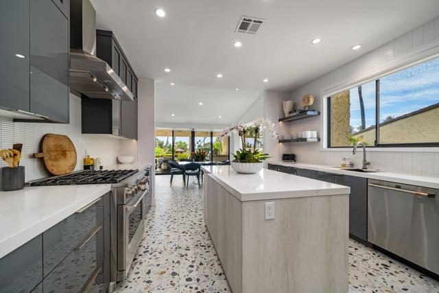44986 Saint Helena Court, Indian Wells, CA 92210