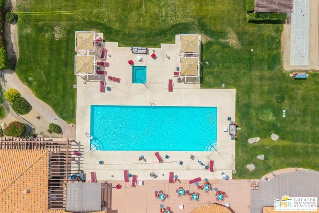 2010 Via San Martino, Palm Desert CA: https://media.crmls.org/mediaz/76190a9f-f341-45d9-abc8-1c0b1e748fff.jpg