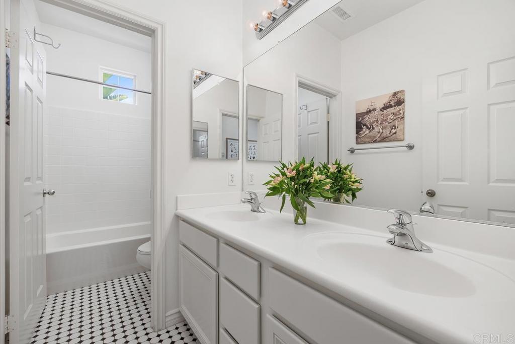410 Pipes Lane - photo 16