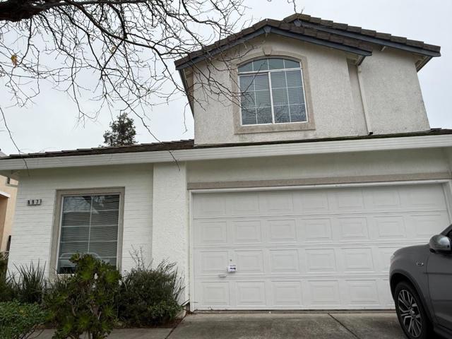 897 Sapphire Circle, Vacaville CA: https://media.crmls.org/mediaz/76192698-3fe4-4fb7-9dbc-c6015a2db76d.jpg