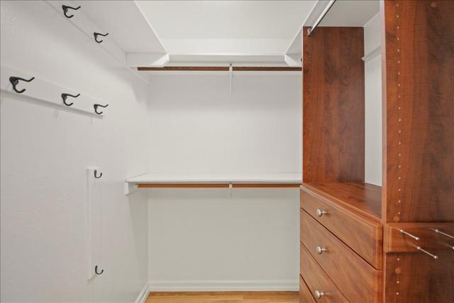 1059 Nilda Avenue, Mountain View CA: https://media.crmls.org/mediaz/76194080-6a43-47be-a5a1-a04a8ce05325.jpg