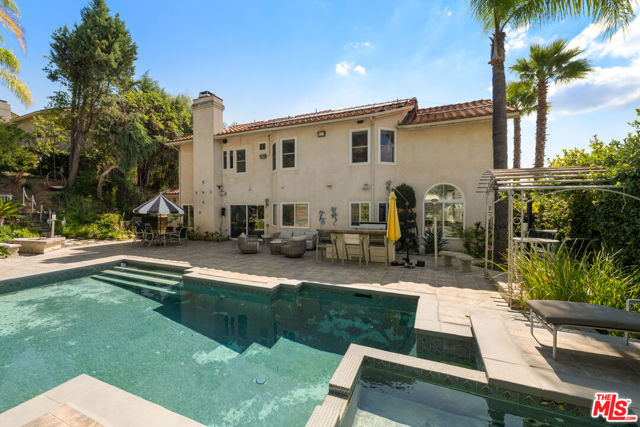 22205 Dardenne Street, Calabasas CA: https://media.crmls.org/mediaz/7619c0ae-508e-490c-9fea-646d452d997c.jpg
