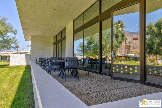 1566 Cabildo Circle, Palm Springs, CA 92264