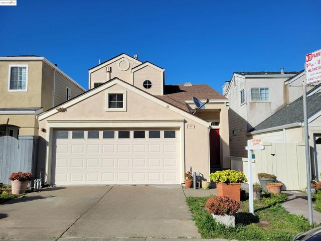 386 Bay Ridge Drive, Daly City CA: https://media.crmls.org/mediaz/761a6676-363f-45b5-a11e-5e4732ef2e89.jpg