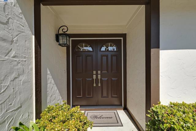 3691 Thrush Ter., Fremont CA: https://media.crmls.org/mediaz/761b2028-f21b-4ac9-a035-bb998d153417.jpg
