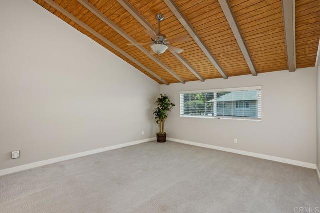 3404 Oak Cliff Dr, Fallbrook CA: https://media.crmls.org/mediaz/761c08ca-5b9d-4b50-b376-aa0fee4e8d61.jpg