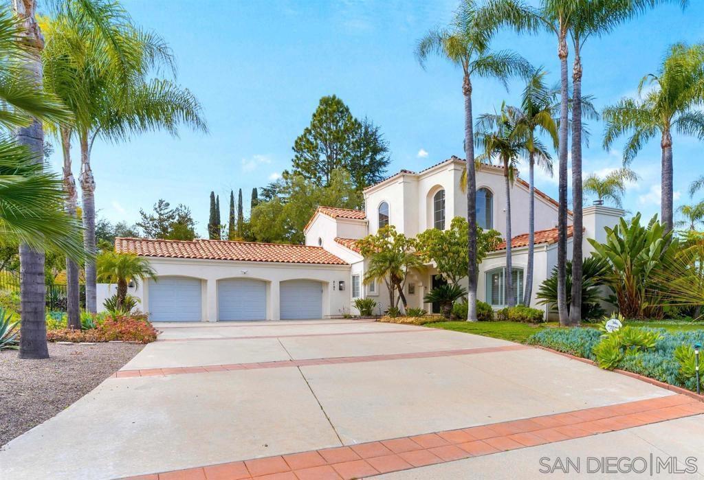 3197 Avenida Hacienda, Escondido, CA 92029
