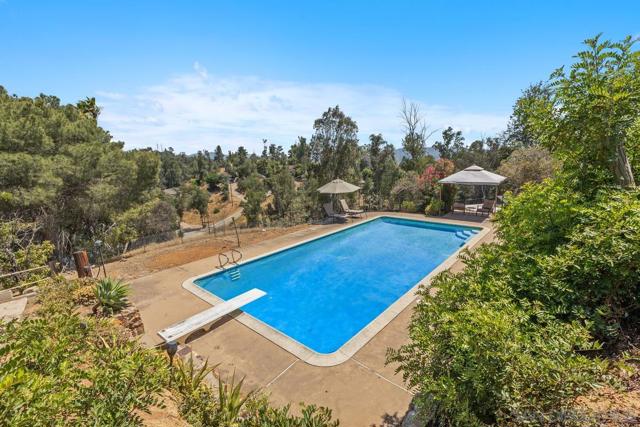 11249 Valle Vista Rd, Lakeside CA: https://media.crmls.org/mediaz/761de5b3-6919-4fe8-94cc-8eceab6f41a1.jpg