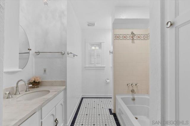 3031 Ibsen St, San Diego CA: https://media.crmls.org/mediaz/761e2193-a10c-4e09-8a7b-f5830deb38c3.jpg