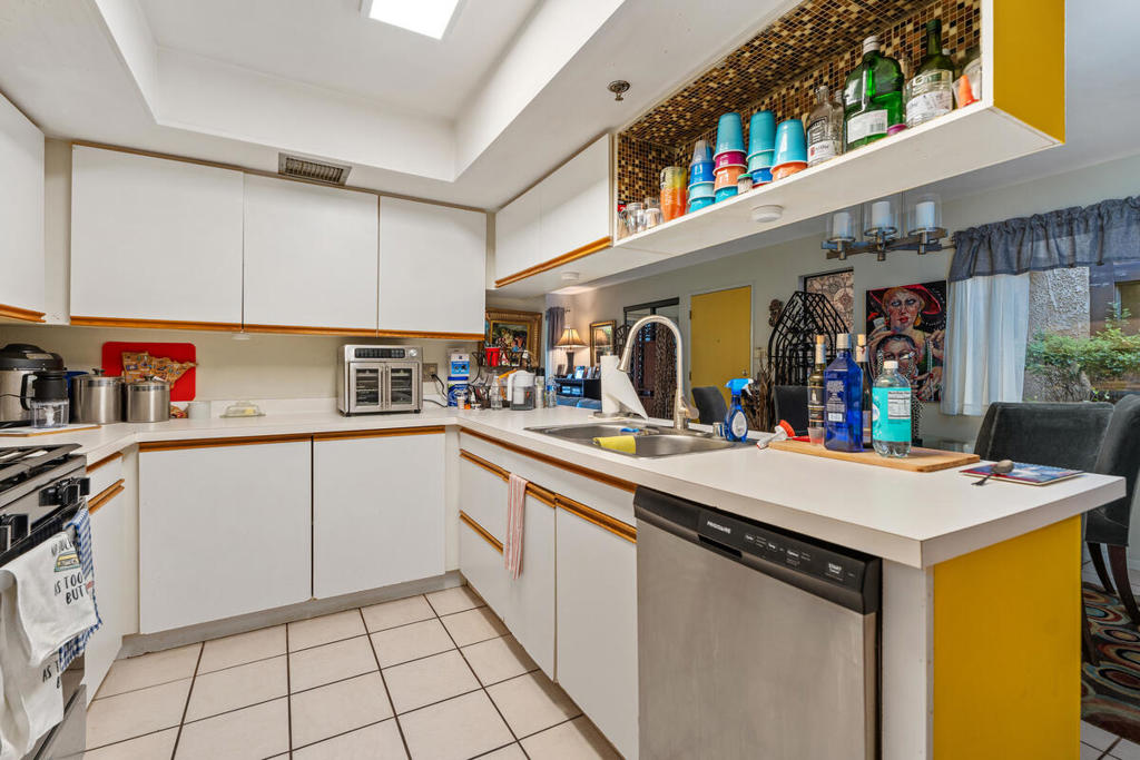 MLS #219138400DA image #13