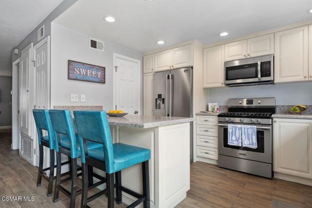 1282 Stonewood Court, San Pedro CA: https://media.crmls.org/mediaz/761f6da7-e63b-4275-957b-12e5d5d9f18b.jpg