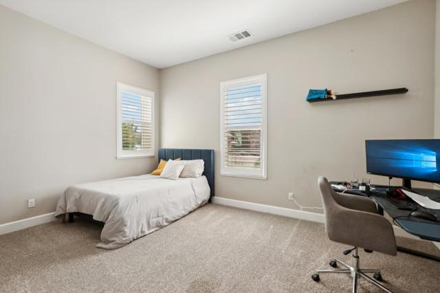 Image 22 of 45 For 5407 Aspen Meadows Drive