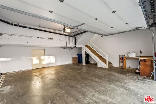 4771 La Villa Marina, Marina del Rey CA: https://media.crmls.org/mediaz/76201d1a-8796-4d68-999a-27731cf836d3.jpg