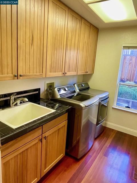 1020 Canyon Hills Road, San Ramon CA: https://media.crmls.org/mediaz/7620685d-5b8c-4171-a028-fb1ed222d788.jpg