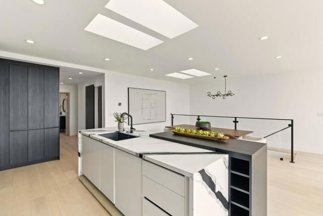 1756 14th Avenue, San Francisco CA: https://media.crmls.org/mediaz/7621e615-5abe-4fd0-9250-236da5c0d2d9.jpg
