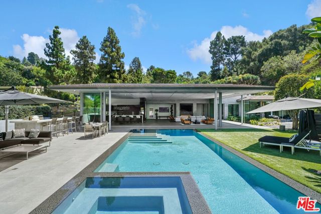 1975 Loma Vista Drive, Beverly Hills, California 90210, 5 Bedrooms Bedrooms, ,5 BathroomsBathrooms,Single Family Residence,For Sale,Loma Vista,25481313