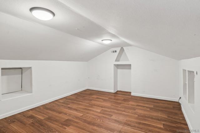 2044 Siegle Dr, Lemon Grove CA: https://media.crmls.org/mediaz/76230f3e-fc70-49ec-9bd4-679656777ed7.jpg