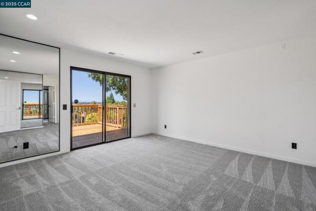 3513 Stone Pl, Antioch CA: https://media.crmls.org/mediaz/762311ba-35d0-41ed-8bc1-63d14f6e5425.jpg