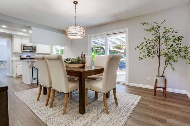 30180 Lilac Rd, Valley Center CA: https://media.crmls.org/mediaz/76235329-2701-4dc2-b9f0-1e9e893dd225.jpg