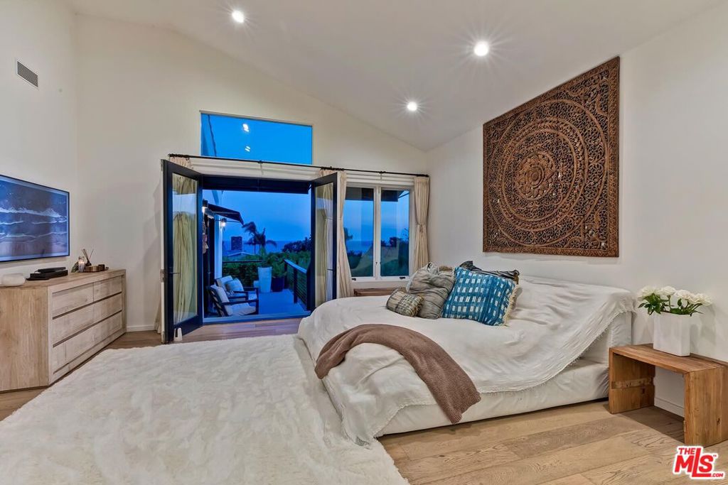 MLS #26985233 image #42