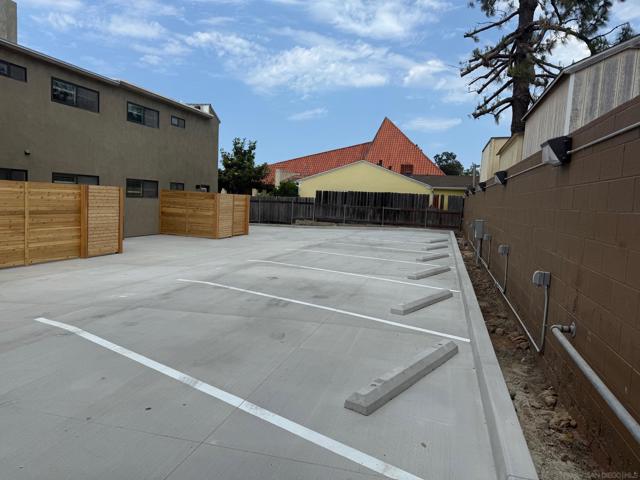 6051 La Jolla Hermosa Ave, La Jolla CA: https://media.crmls.org/mediaz/762604b7-8c58-4cdc-8cb6-cafe6d4476a8.jpg
