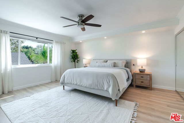 5056 Greenbush Avenue, Sherman Oaks CA: https://media.crmls.org/mediaz/7627146c-6088-4c39-82c7-218d34f877a0.jpg