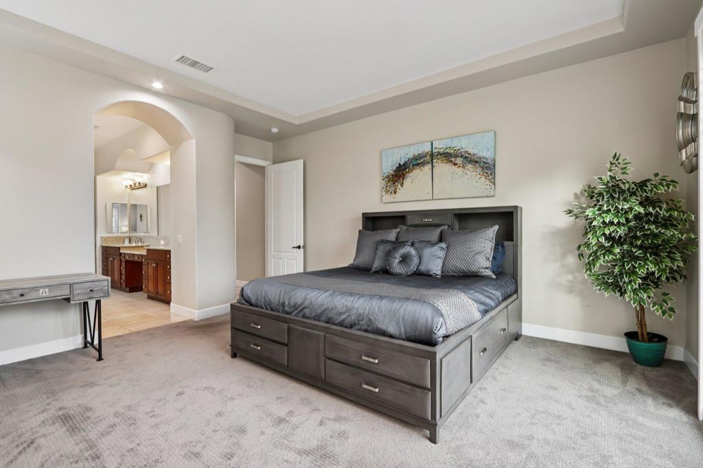 MLS #219136946DA image #3