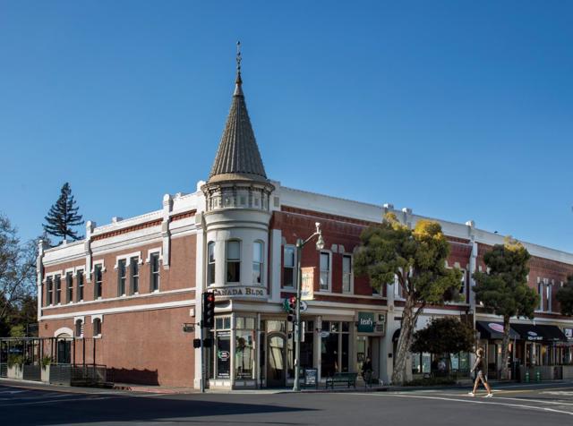 327 Bachman Avenue, Los Gatos CA: https://media.crmls.org/mediaz/7627fcca-962f-4e89-bab5-187f5f35d732.jpg
