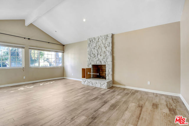 2623 S Beverly Drive, Los Angeles CA: https://media.crmls.org/mediaz/762862bf-2a23-4462-9d4d-e257b518ce8c.jpg