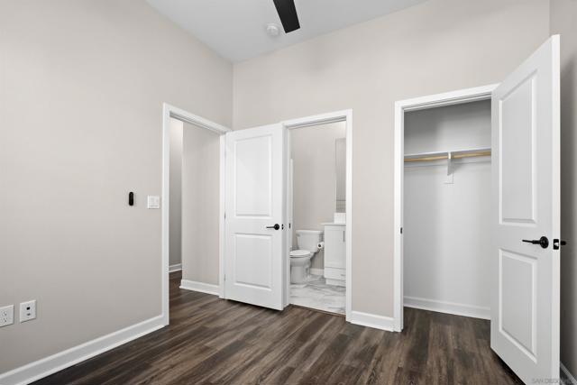 1951 Pavilion Lane, Chula Vista CA: https://media.crmls.org/mediaz/7628fedd-7601-4345-8ac9-e67ed5edd752.jpg