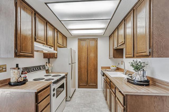 1718 Braddock Court, San Jose CA: https://media.crmls.org/mediaz/76295f79-6b6a-40bc-805a-a6b86a0239fd.jpg