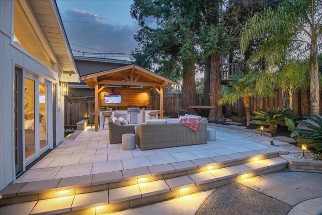 305 Albert Drive, Los Gatos CA: https://media.crmls.org/mediaz/76297933-20f2-4911-aed5-c1bdd944a354.jpg