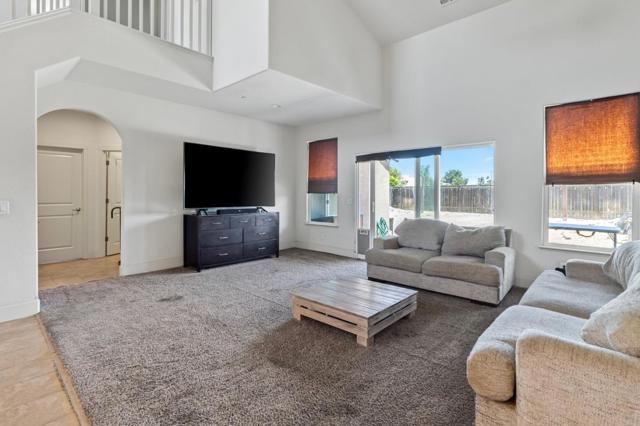 572 St Helena Drive, Newman CA: https://media.crmls.org/mediaz/762a127c-94f5-4e6b-953e-80177091feb3.jpg
