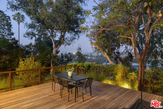 Image 49 of 57 For 2206 Micheltorena Street